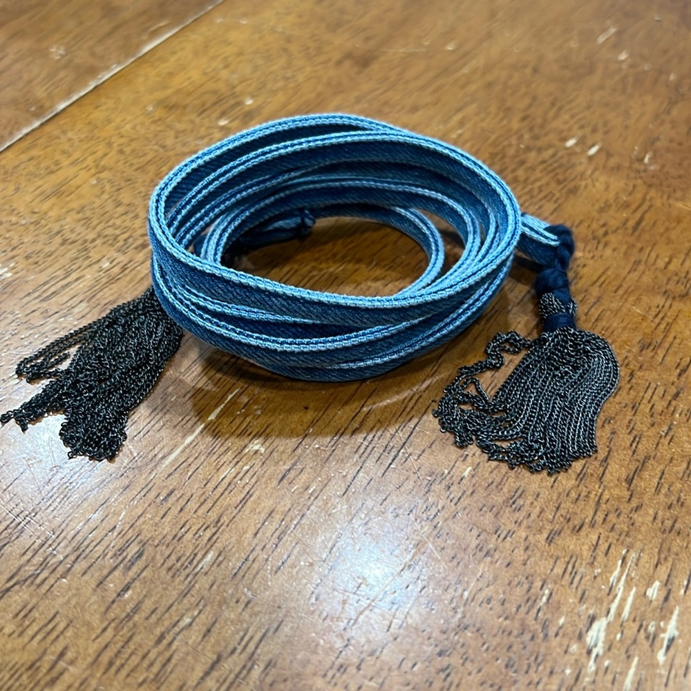 Denim belt